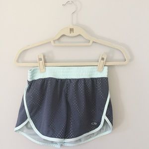 ✨ 3 for $10 moving sale! champion running shorts